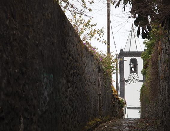 narrow street in portugal